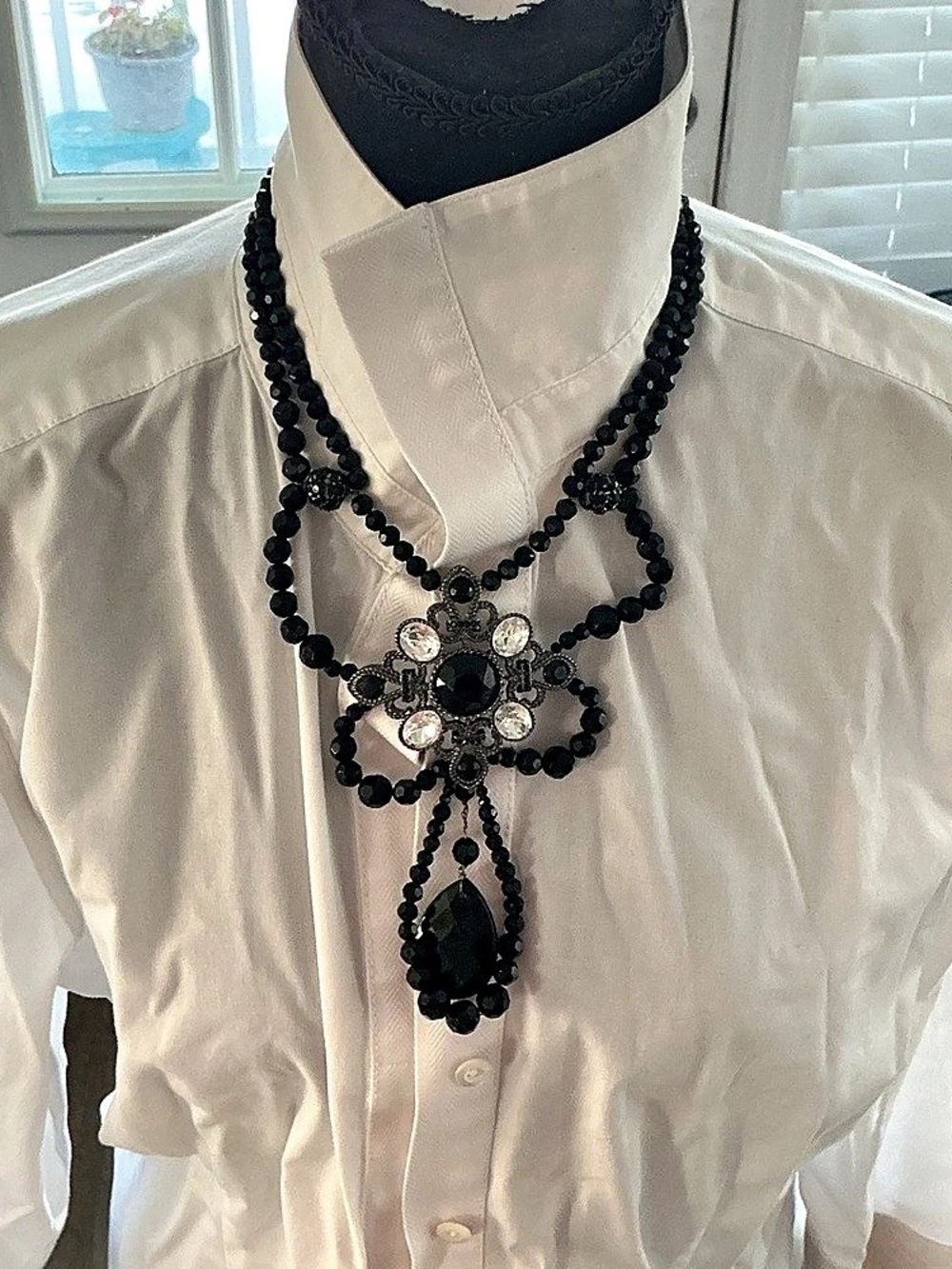 White House Black Market Black Statement Pendant Necklace